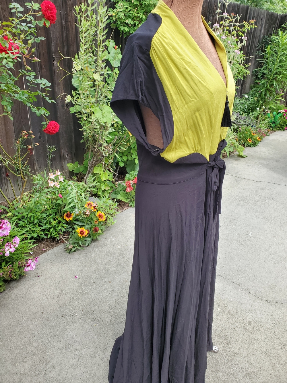 Trashy Diva  Two-Tone Maxi Dress with Tie Waist - Picture 4 of 7